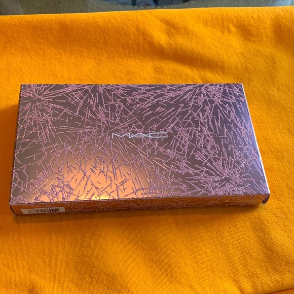 MAC FIRELIT KIT: GOLD 3 Piece Set, NIB - Picture 2 of 9